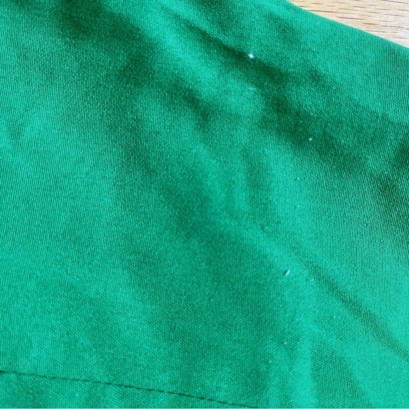 Green skirt and top set - Picture 2 of 5